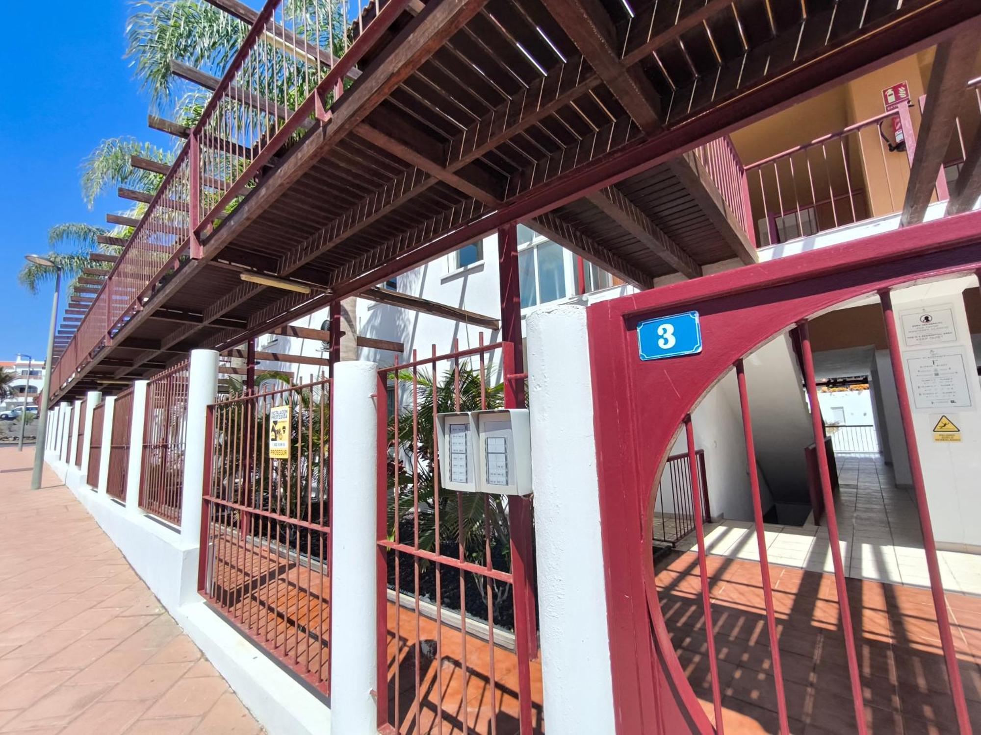 Rentenerife Magec Swing & Sun Amarilla Golf 圣米格尔德阿沃纳 外观 照片